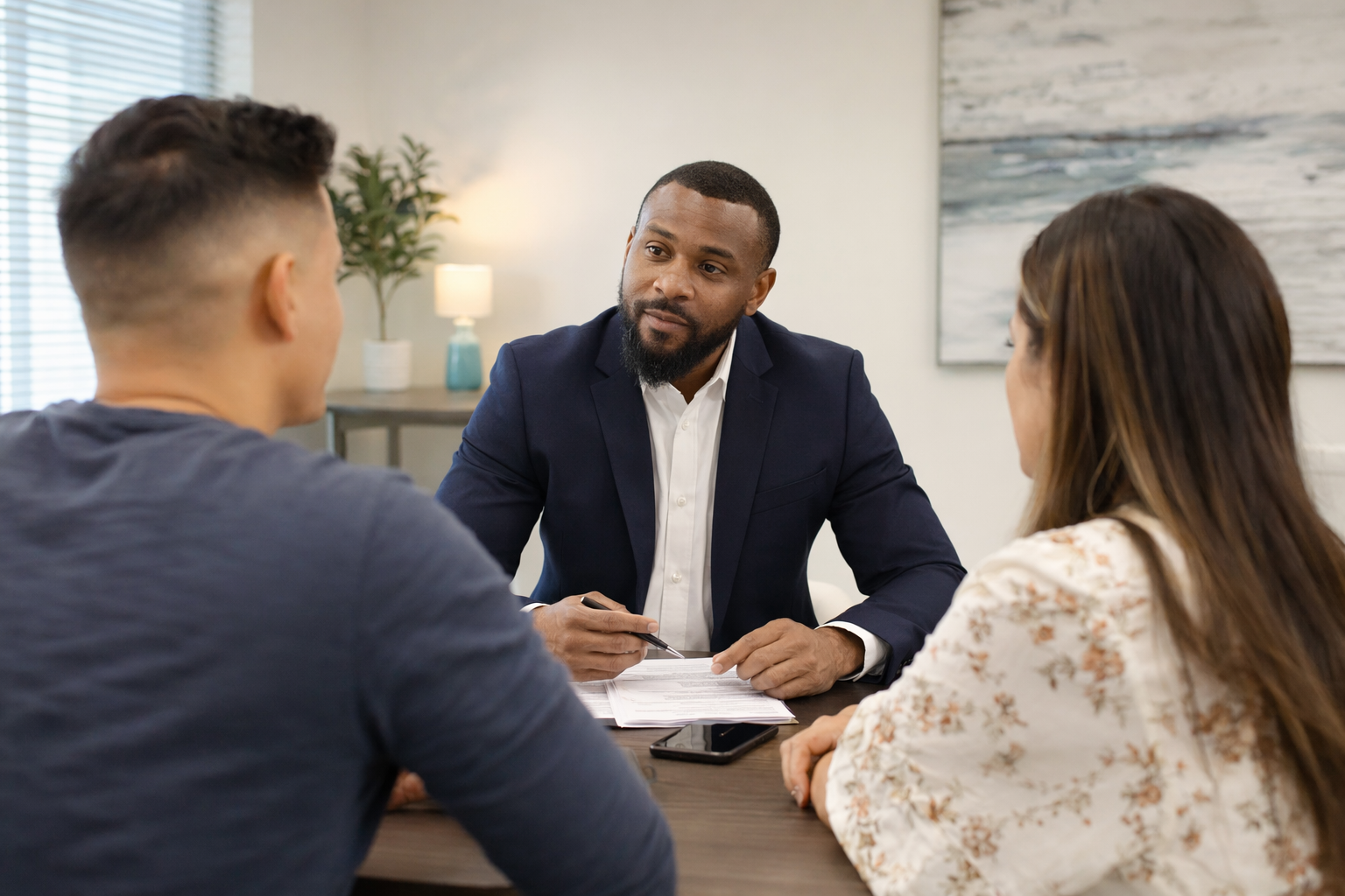 Illustration for Working with a licensed bail agent